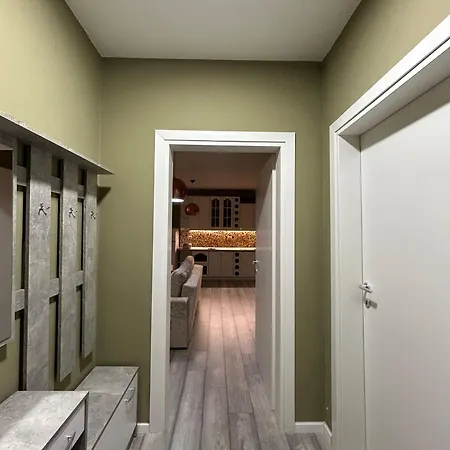 Alles Air Albania * Tirana